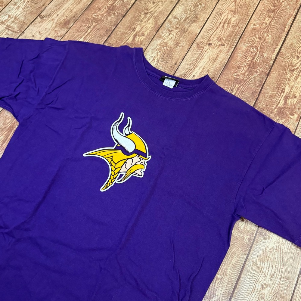 Reebok Brett Favre Minnesota Vikings T Shirt Mens Medium Purple Graphic Tee